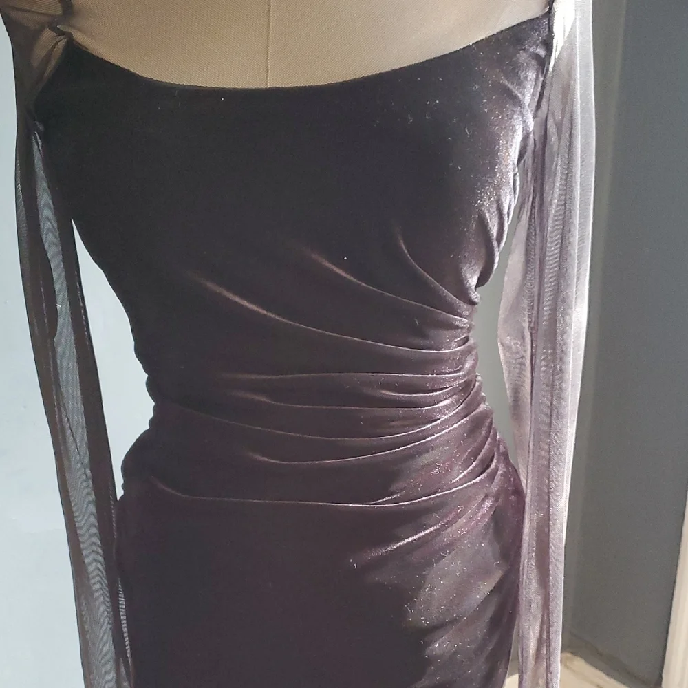 Nwot Eliza J Black Velvet Ruched Long Sleeve Cocktail Gown - Picture 3 of 15